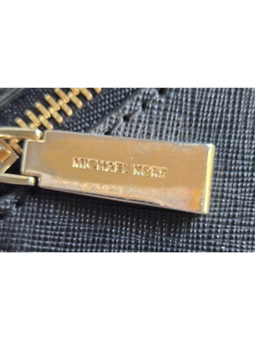 Wallet Clutch (BLACK) Michael Kors Logo Credit Card Slots Zip Pocket in Back - Picture 5 of 6